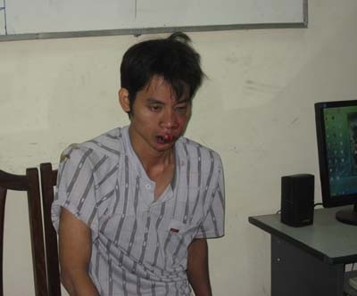 Người dân bắt đối tượng giết người manh động - 1