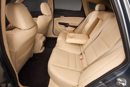 Honda báo giá Accord CrossTour 2010 - 15
