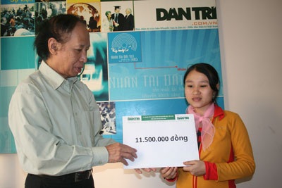 Trao 11,5 triệu đồng cho gia đình bé Cao Thanh Lâm - 1 Trao 11,5 triệu đồng cho gia đình bé Cao Thanh Lâm - 1