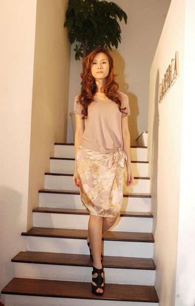 Lan Hương, Thái Hà nổi bật trên sàn catwalk - 6 Lan Hương, Thái Hà nổi bật trên sàn catwalk - 6