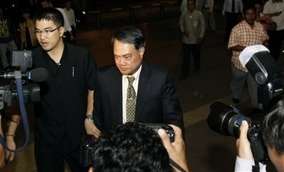 Thái Lan triệu hồi đại sứ, Campuchia trả đũa - 2