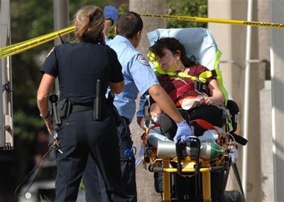 Mỹ: Thêm một vụ xả súng làm 6 người thương vong - 3