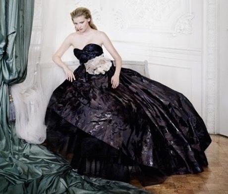 Lara Stone kiêu sa, đài các trên Vogue - 5 Lara Stone kiêu sa, đài các trên Vogue - 5
