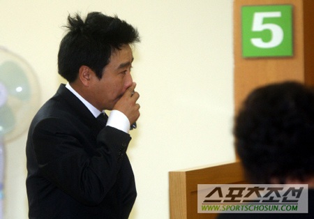 Con trai 7 tuổi của diễn viên Lee Kwan Ki qua đời  - 5