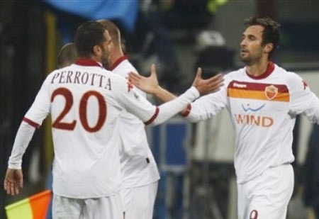 AS Roma suýt cho Inter Milan “ngậm trái đắng” - 2