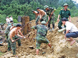 Máu và nước mắt chảy theo vàng - 1