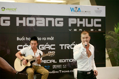 Ưng Hoàng Phúc giải thích ý nghĩa hình xăm  - 2