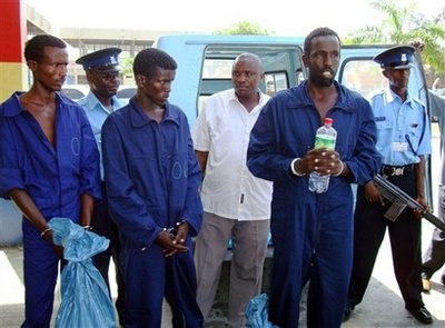 Chùm tin vắn qua ảnh - 4