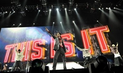 Michael Jackson yên nghỉ trong bộ vest 35.000 đô la - 3 Michael Jackson yên nghỉ trong bộ vest 35.000 đô la - 3