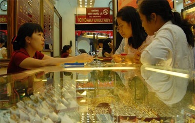 “Khóc” với vàng - 1