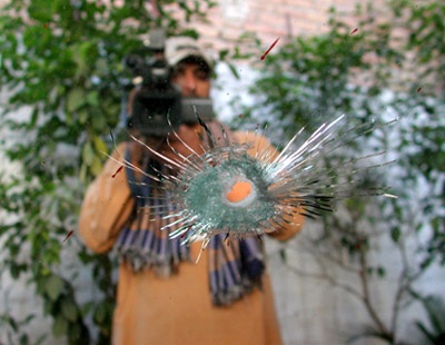 Nhân viên lãnh sự quán Iran bị bắn chết tại Pakistan - 1