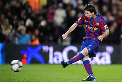 Messi đoạt giải thưởng mang tên huyền thoại Di Stefano  - 2