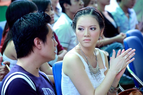 Việt Anh tình tứ bên Lý Nhã Kỳ - 4