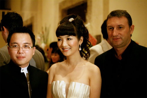 Giáng My quá trẻ đẹp trong bữa tiệc sinh nhật hoành tráng - 8 Giáng My quá trẻ đẹp trong bữa tiệc sinh nhật hoành tráng - 8