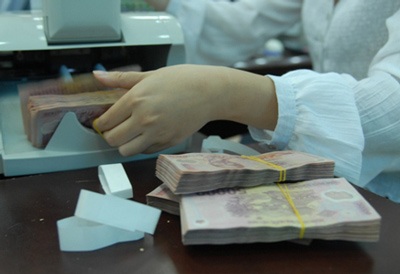 Lãi suất bình quân liên ngân hàng giảm mạnh - 1