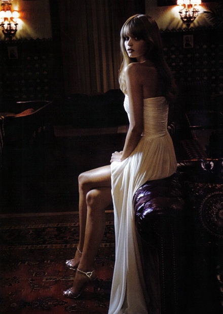 Hai chùm ảnh đẹp của siêu mẫu Abbey Lee - 2