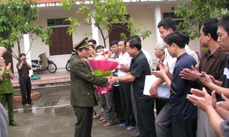 Bắt 2 đối tượng vận chuyển 20 bánh heroin - 3