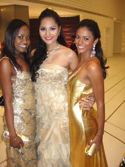 Hương Giang chạnh lòng khi bị chỉ trích về... váy - 5