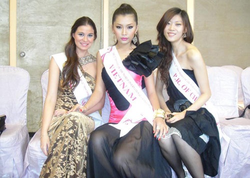 Lan Hương xuất hiện tại cuộc thi Người mẫu thế giới  - 7