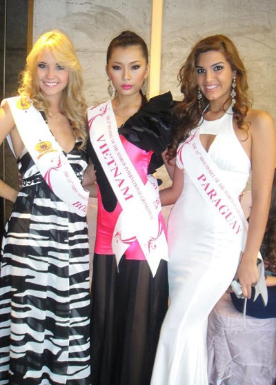 Lan Hương xuất hiện tại cuộc thi Người mẫu thế giới  - 3
