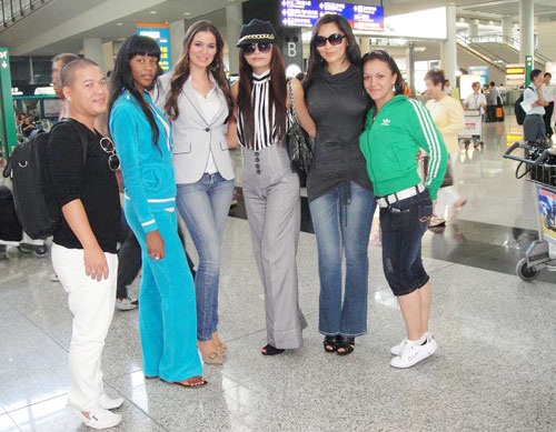 Lan Hương xuất hiện tại cuộc thi Người mẫu thế giới  - 1