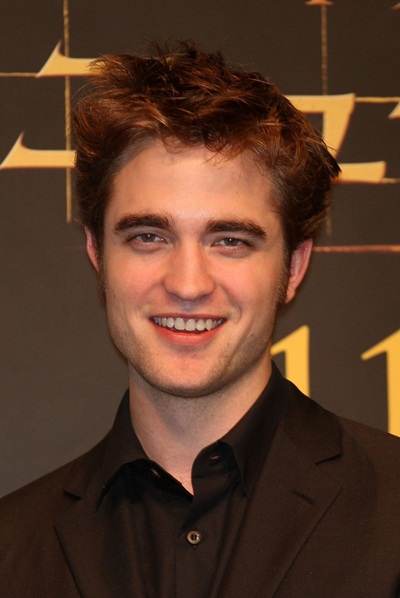 Dàn “sao” <i>Trăng non</i> bận rộn đi tuyên truyền phim - 1