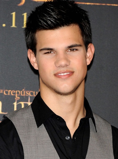 Dàn “sao” <i>Trăng non</i> bận rộn đi tuyên truyền phim - 9