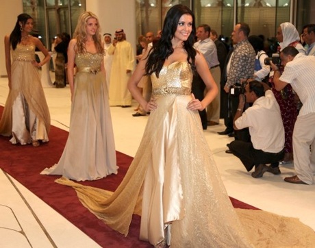 Hương Giang và các người đẹp trình diễn thời trang - 2