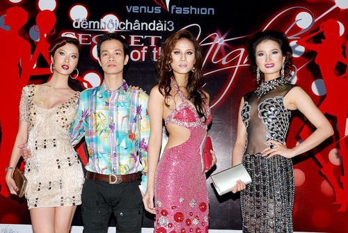 Chân dài hội tụ trong vở Opera thời trang - 3 Chân dài hội tụ trong vở Opera thời trang - 3