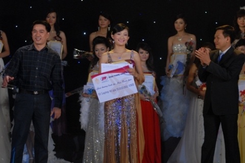 “Vẻ đẹp Phương Đông” đăng quang Hoa khôi sinh viên Hà Nội - 18