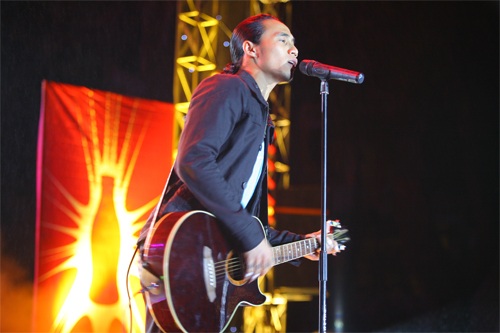 Minh Hằng bốc lửa trong đêm đông Hà Nội - 10