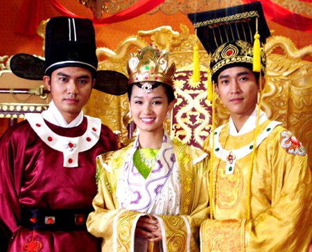 Sát ngày đính hôn, Lã Thanh Huyền vẫn mải mê đóng phim - 2 Sát ngày đính hôn, Lã Thanh Huyền vẫn mải mê đóng phim - 2
