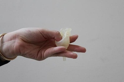 Cách gấp băng vệ sinh Mooncup - 2 Cách gấp băng vệ sinh Mooncup - 2