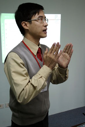 Chùm ảnh: “Nóng bỏng” vòng Chung khảo Nhân tài Đất Việt 2009 - 5 Chùm ảnh: “Nóng bỏng” vòng Chung khảo Nhân tài Đất Việt 2009 - 5
