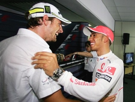 Brawn GP bị bán cho Mercedes, Button về McLaren - 2