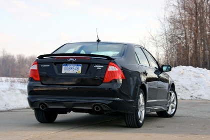 Ford Fusion trở thành “Xe của năm 2010” - 5 Ford Fusion trở thành “Xe của năm 2010” - 5