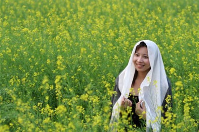 “Mùa vàng hoa cải” xôn xao cả... diễn đàn - 3