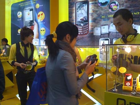 Phô diễn những ứng dụng “trong mơ” của 3G - 2 Phô diễn những ứng dụng “trong mơ” của 3G - 2