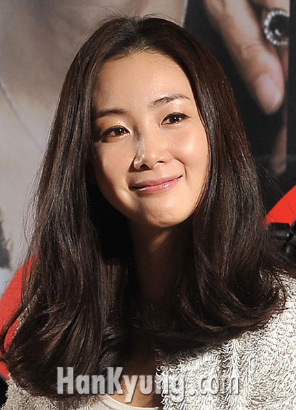 Choi Ji Woo đánh lộn với bạn diễn? - 11