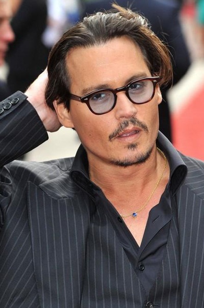 “Cướp biển” Johnny Depp là người đàn ông gợi tình nhất thế giới - 1