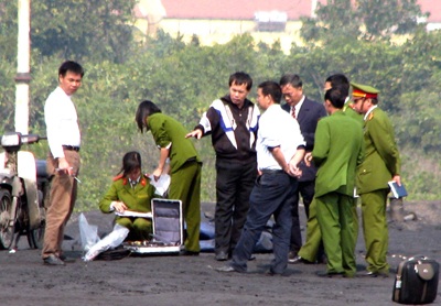 Bắt nhóm côn đồ “giết nhầm” 2 người vô tội - 1 Bắt nhóm côn đồ “giết nhầm” 2 người vô tội - 1