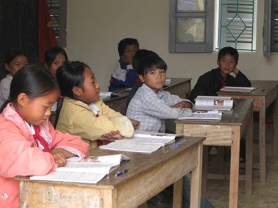 Nhọc nhằn gieo con chữ ở Tà Lèng - 3 Nhọc nhằn gieo con chữ ở Tà Lèng - 3