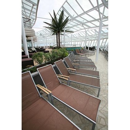 Khám phá nội thất siêu tàu du lịch lớn nhất thế giới  - 9