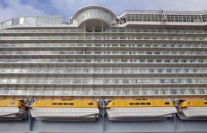 Khám phá nội thất siêu tàu du lịch lớn nhất thế giới  - 2