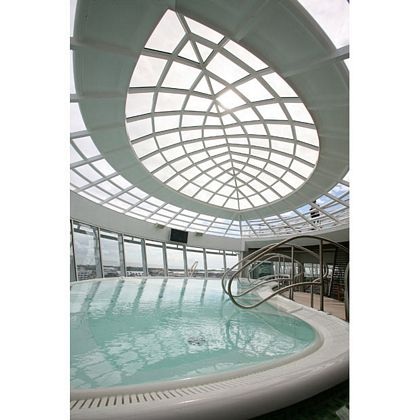 Khám phá nội thất siêu tàu du lịch lớn nhất thế giới  - 10