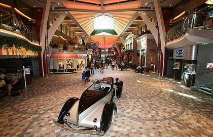 Khám phá nội thất siêu tàu du lịch lớn nhất thế giới  - 4