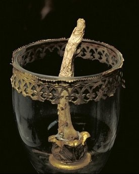 Tìm thấy răng và 2 ngón tay của nhà thiên văn Galileo - 1 Tìm thấy răng và 2 ngón tay của nhà thiên văn Galileo - 1