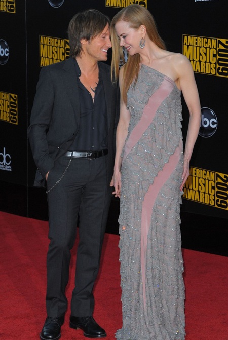 “Sao” khoe dáng trên thảm đỏ American Music Awards - 5 “Sao” khoe dáng trên thảm đỏ American Music Awards - 5