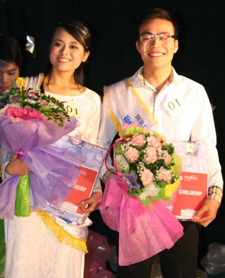 Hai gương mặt sinh viên Giao thông thanh lịch nhất 2009 - 2 Hai gương mặt sinh viên Giao thông thanh lịch nhất 2009 - 2
