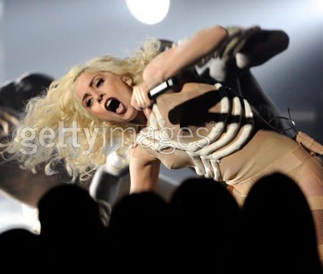 Lady Gaga khuấy động sân khấu American Music Awards - 6 Lady Gaga khuấy động sân khấu American Music Awards - 6